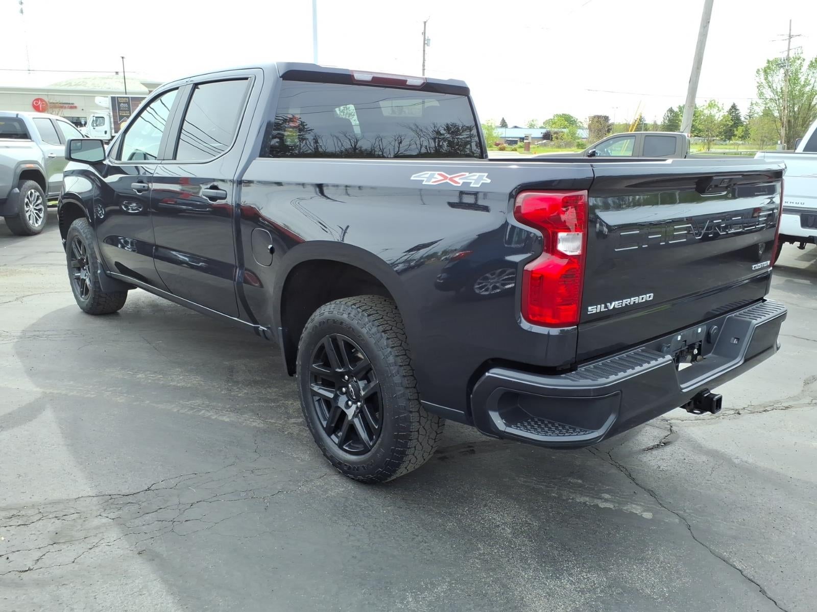 2023 Chevrolet Silverado 1500 Custom