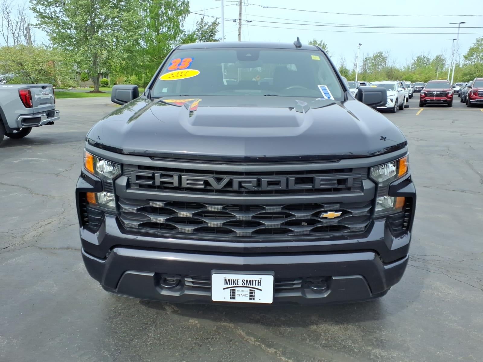 2023 Chevrolet Silverado 1500 Custom