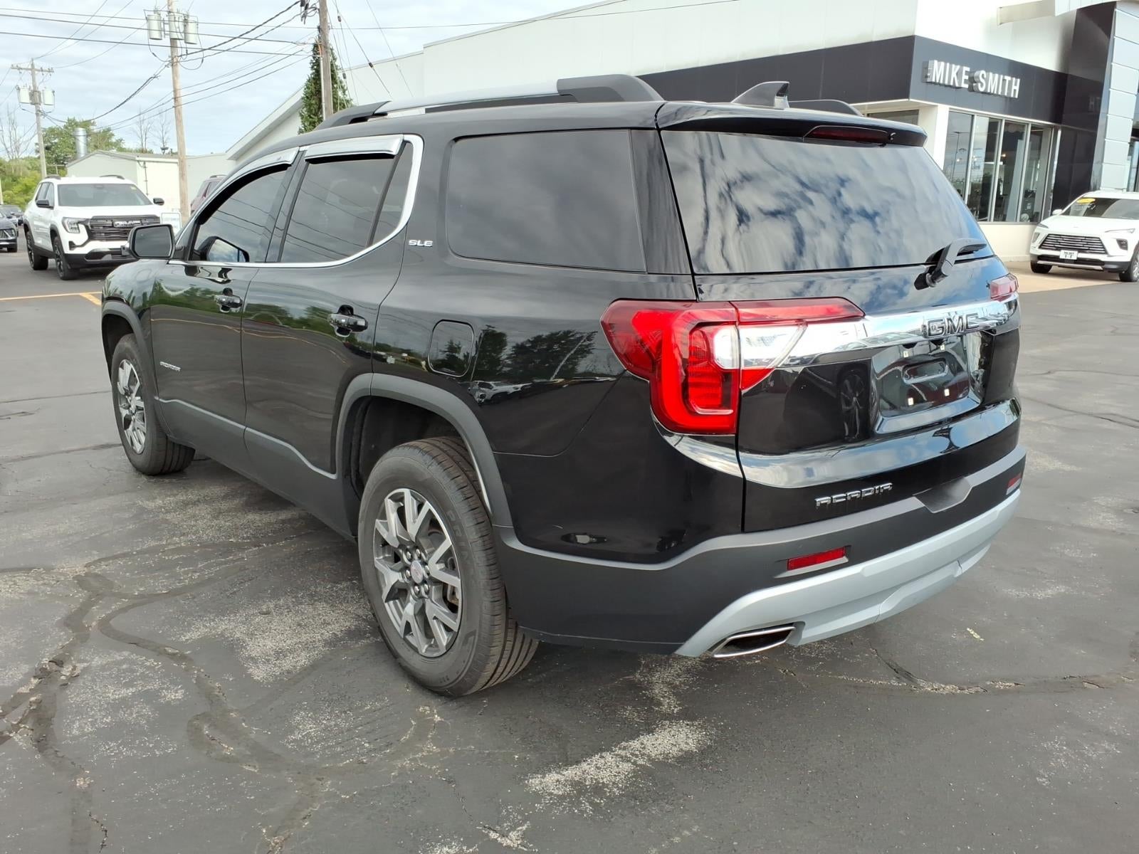 2023 GMC Acadia SLE