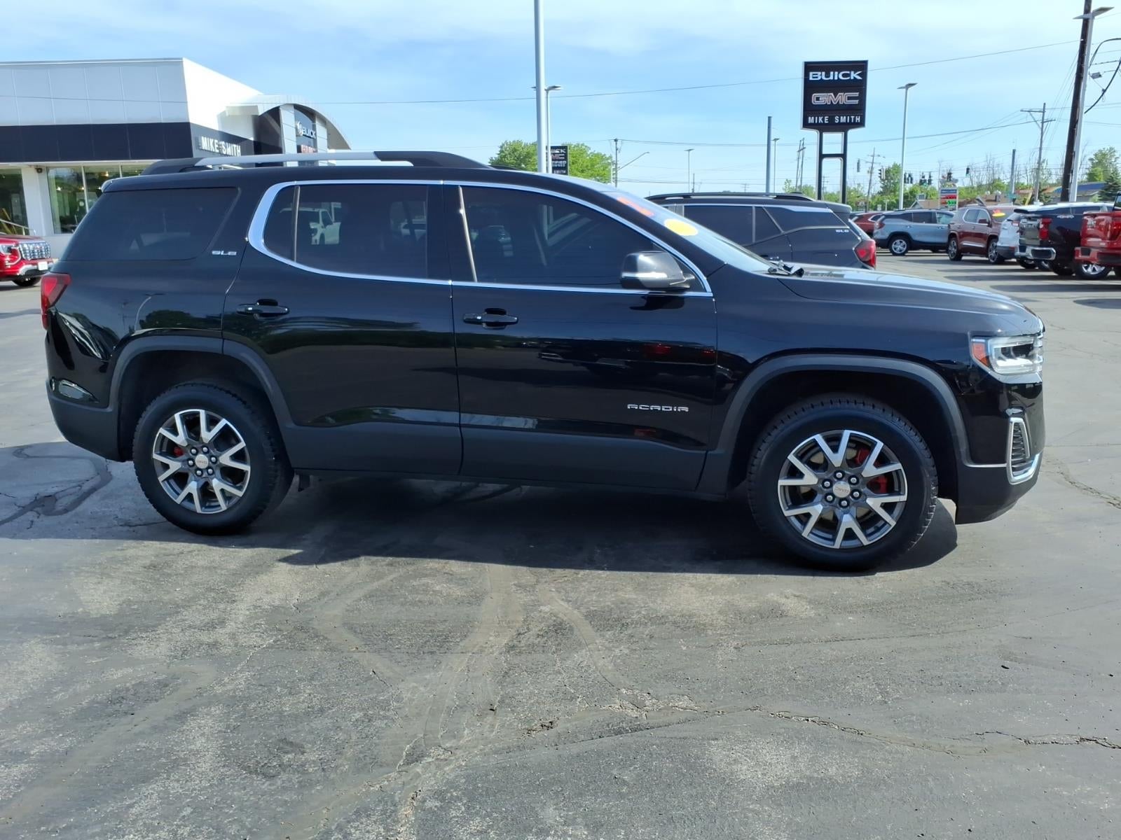 2023 GMC Acadia SLE