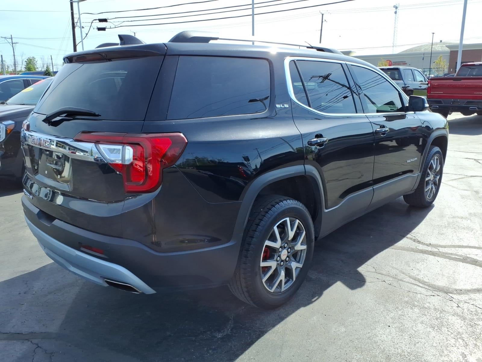 2023 GMC Acadia SLE