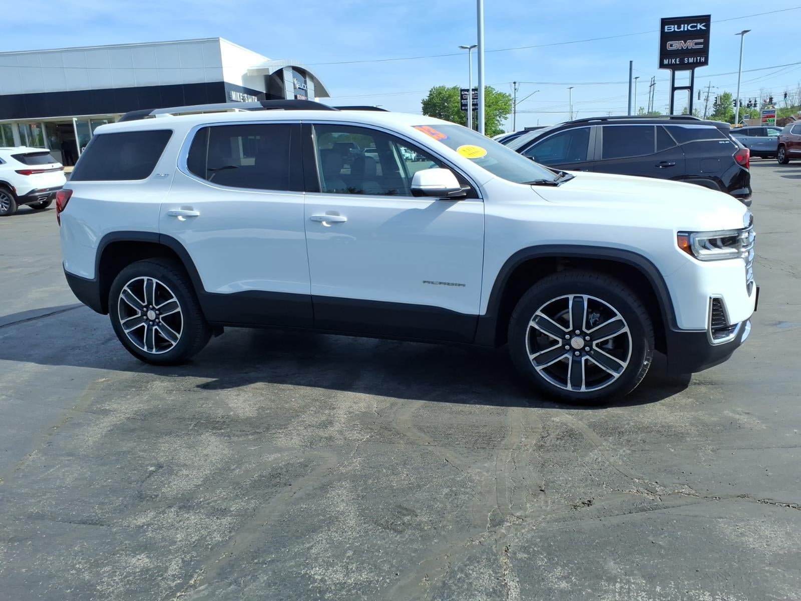 2023 GMC Acadia SLT