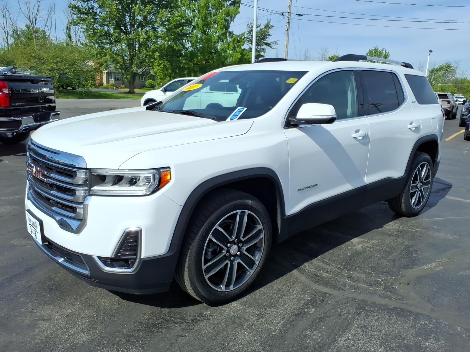 2023 GMC Acadia SLT