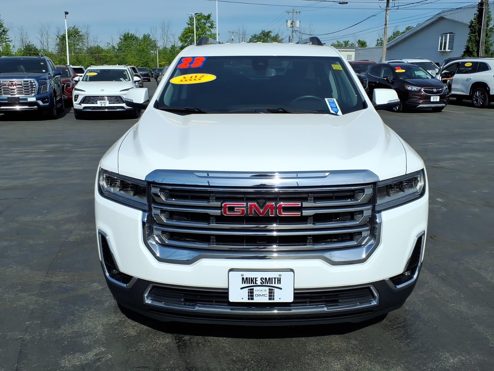 2023 GMC Acadia SLT