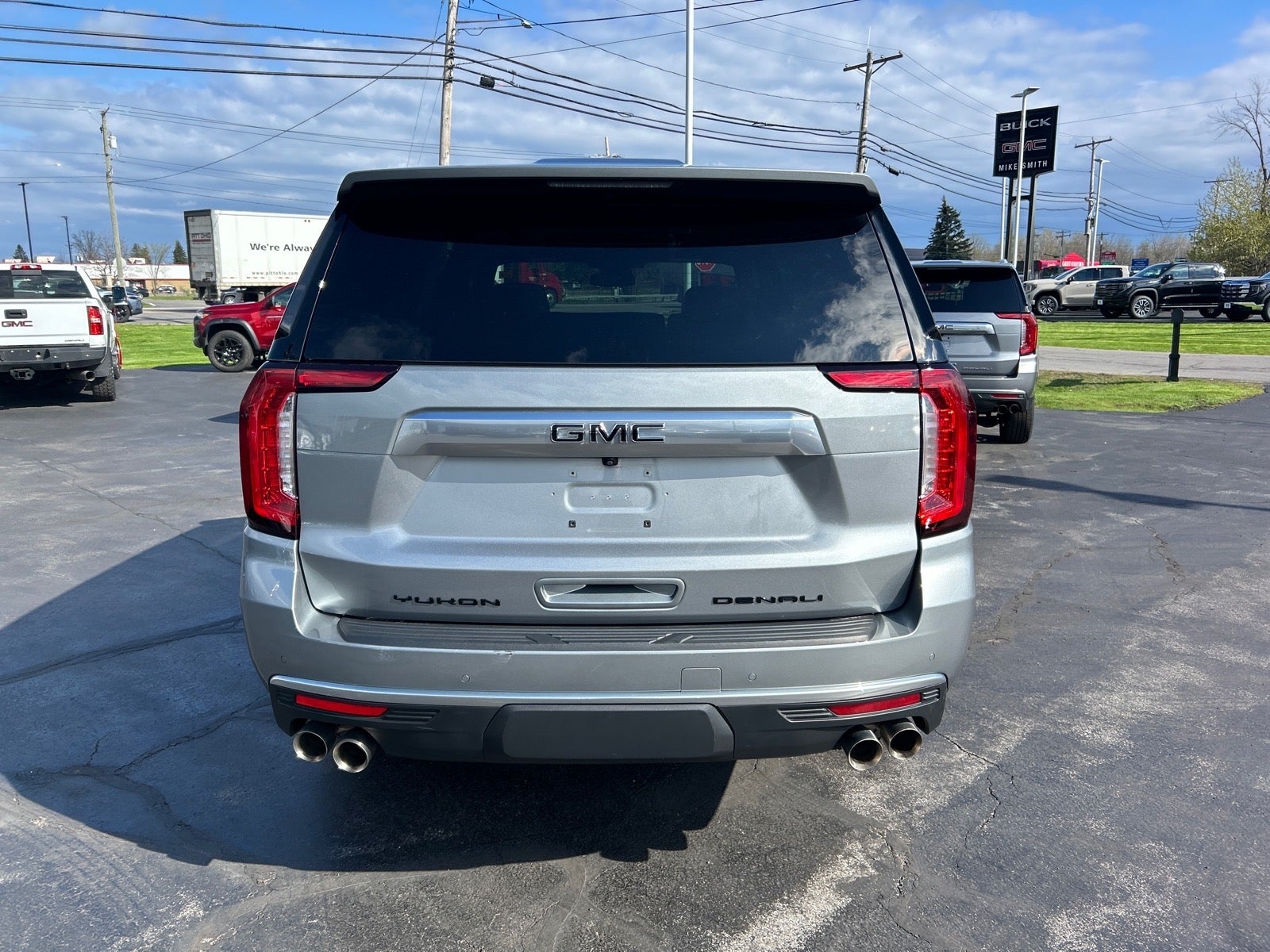 2023 GMC Yukon Denali