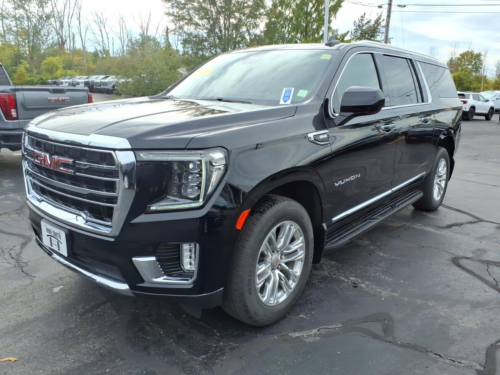 2023 GMC Yukon XL SLT
