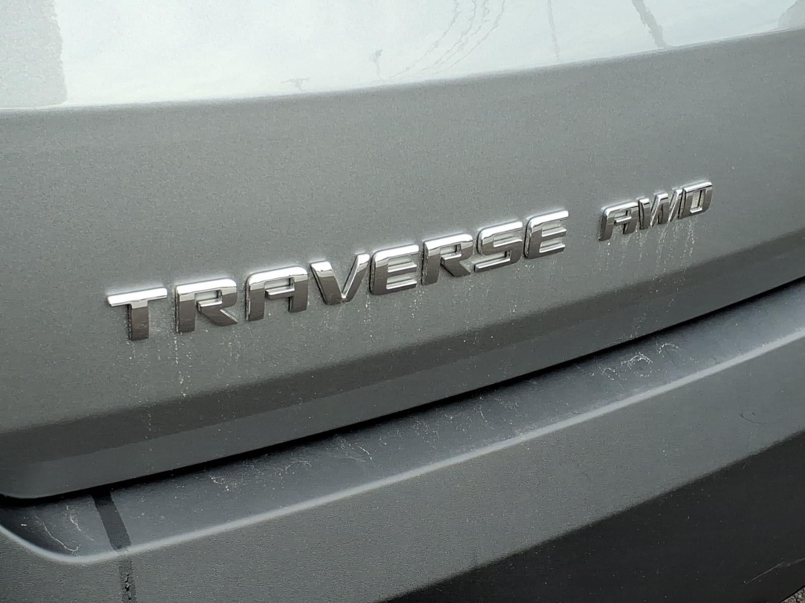2023 Chevrolet Traverse LT Cloth