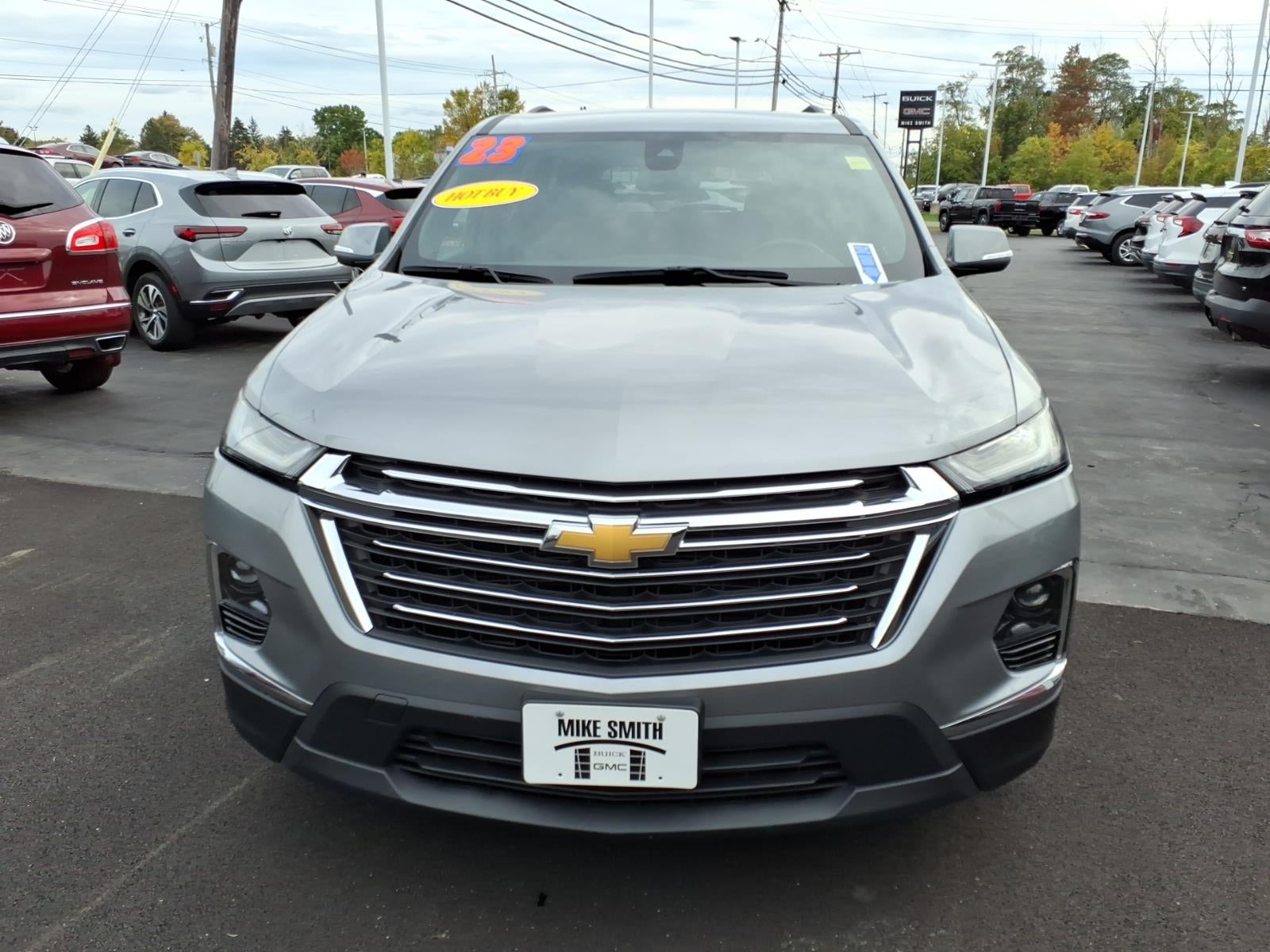 2023 Chevrolet Traverse LT Cloth