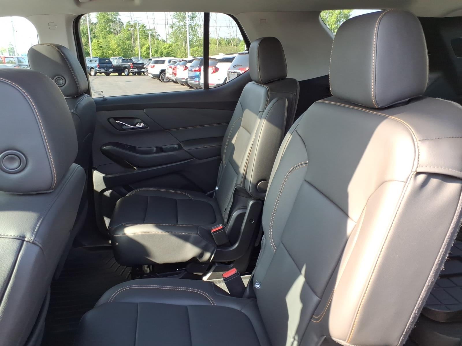 2021 Chevrolet Traverse LT Leather