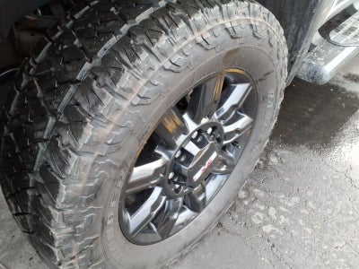 2025 GMC Sierra 2500 HD AT4