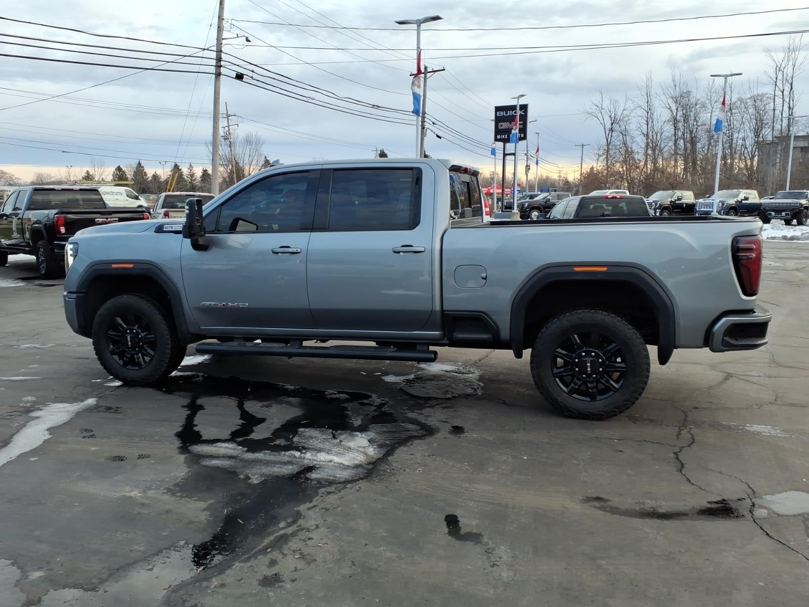 2025 GMC Sierra 2500 HD AT4