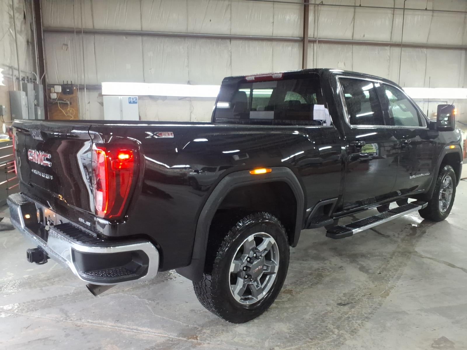2025 GMC Sierra 3500 HD SLE