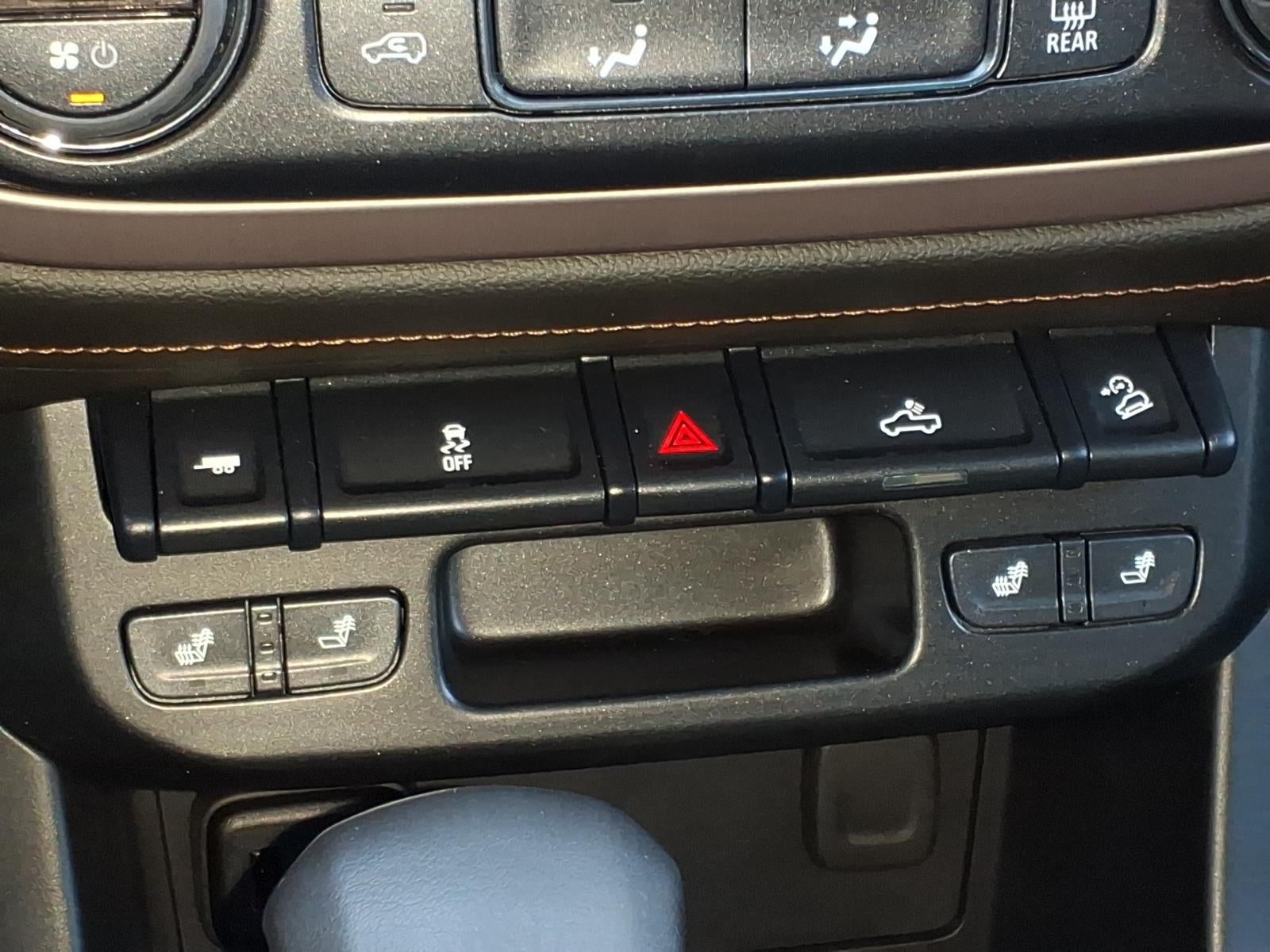 2022 GMC Canyon AT4 - Cloth