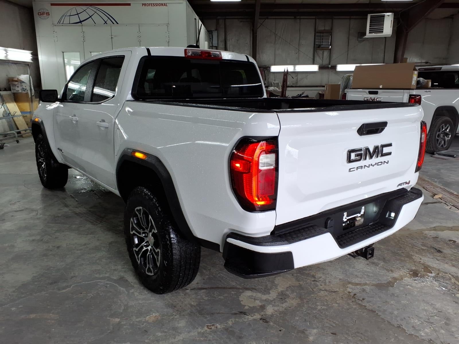 2024 GMC Canyon AT4
