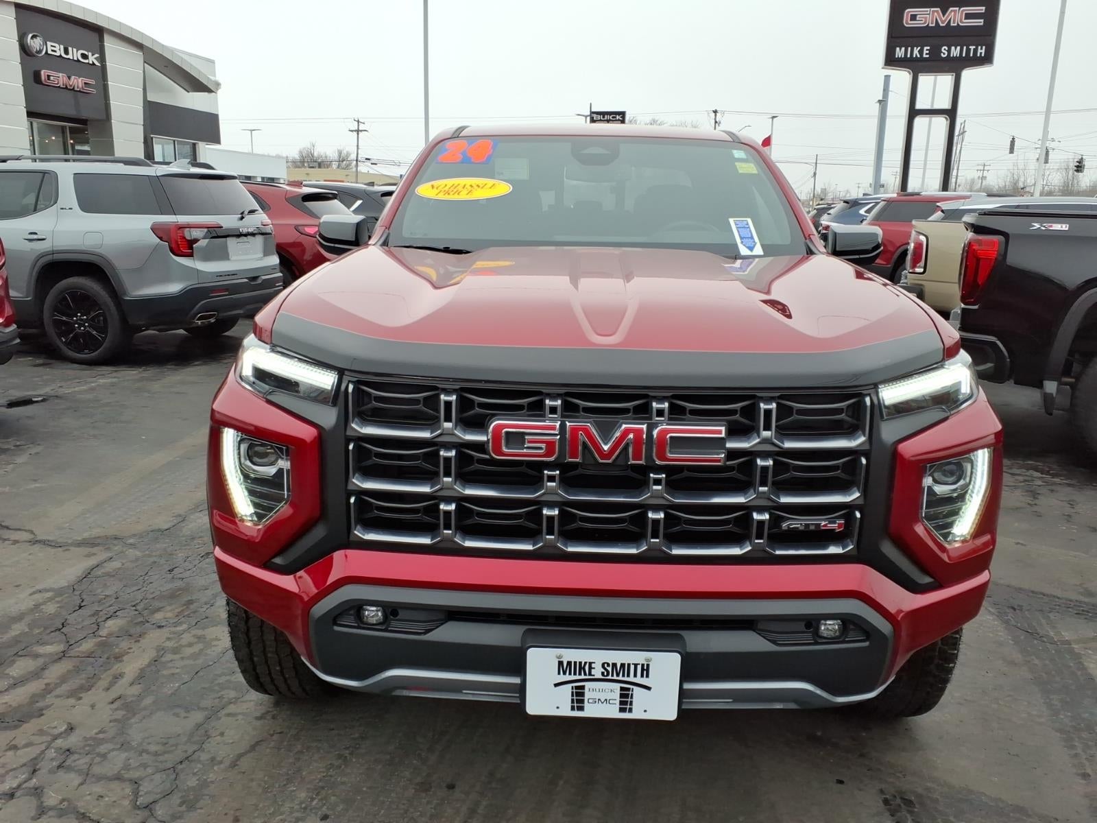 2024 GMC Canyon AT4