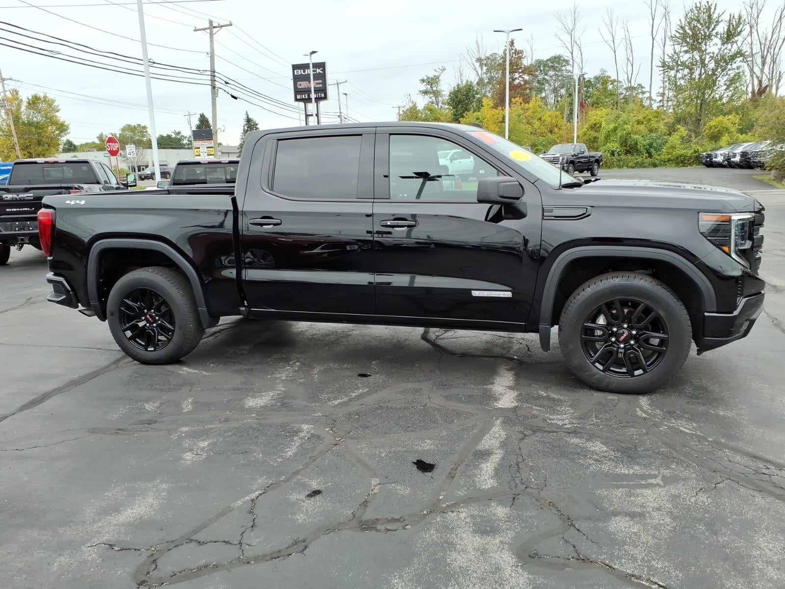 2024 GMC Sierra 1500 Elevation