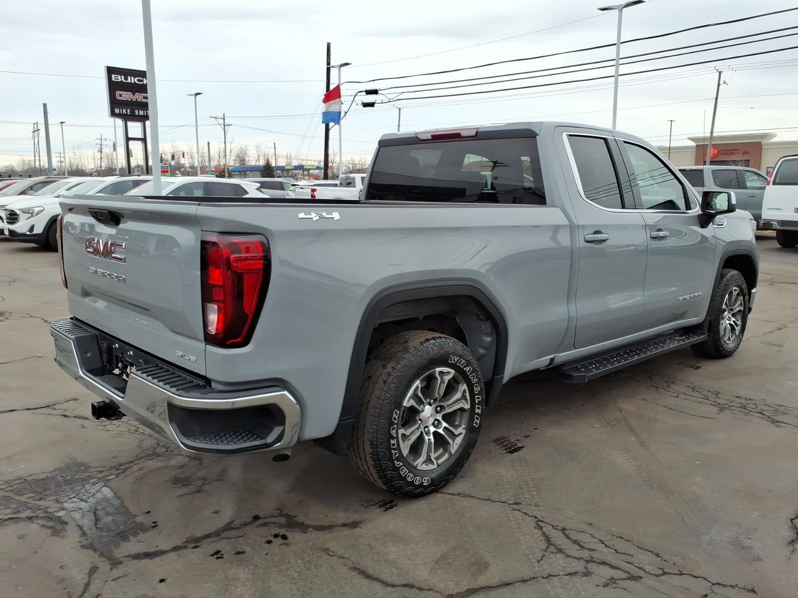 2024 GMC Sierra 1500 SLE