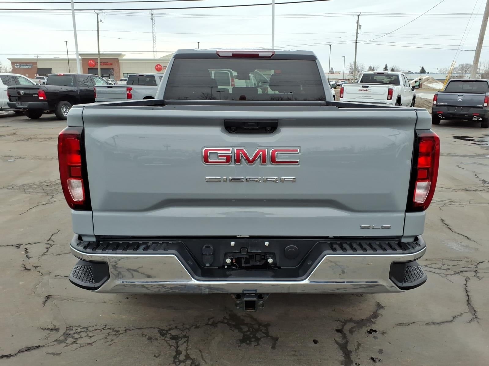 2024 GMC Sierra 1500 SLE
