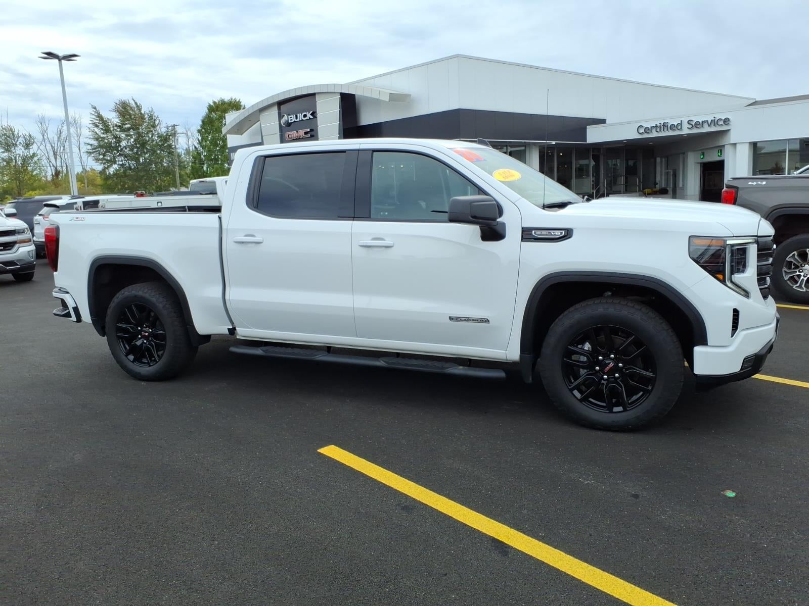 2024 GMC Sierra 1500 Elevation