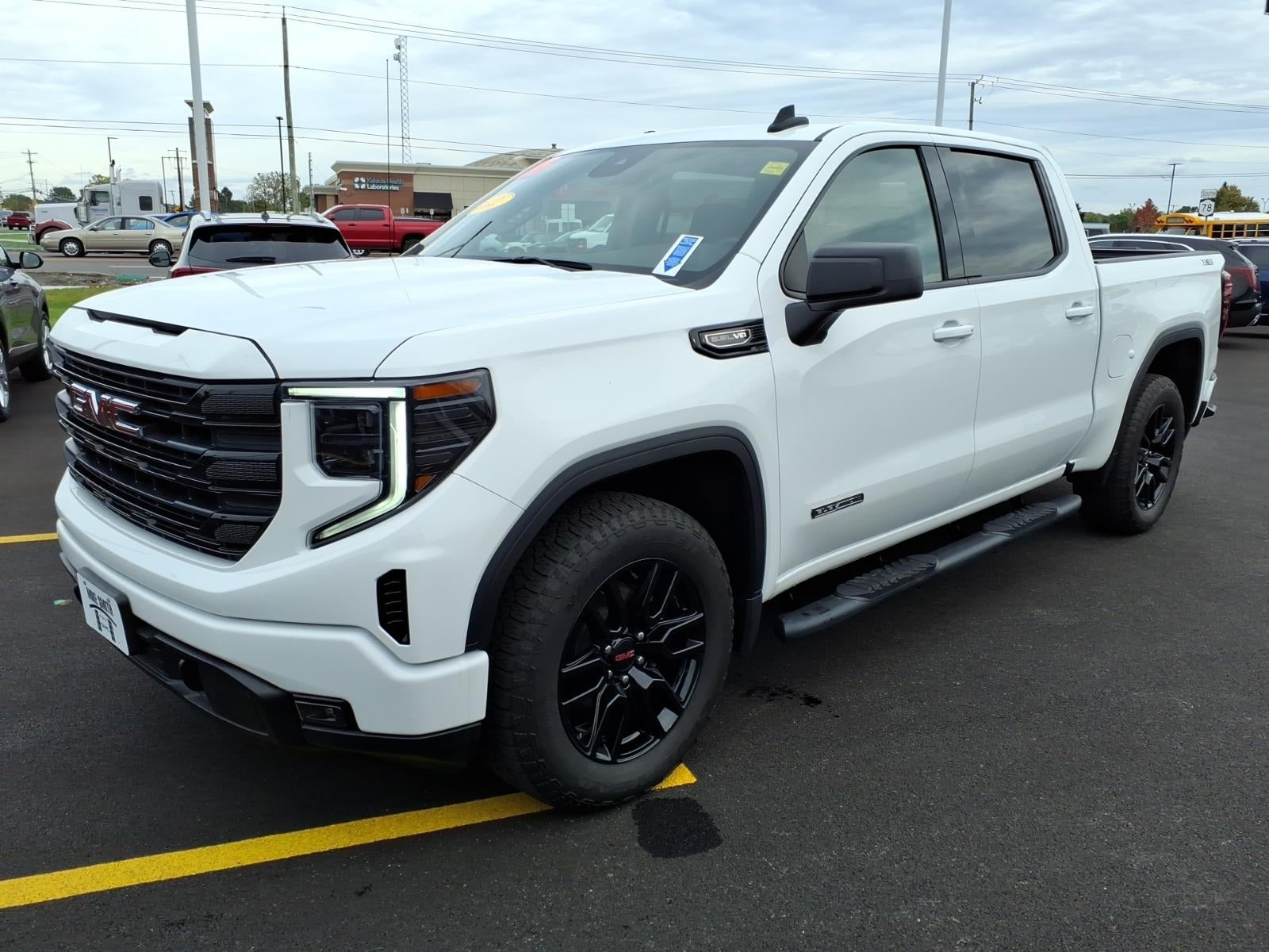 2024 GMC Sierra 1500 Elevation
