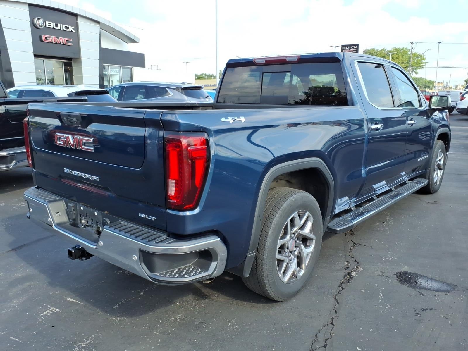 2023 GMC Sierra 1500 SLT