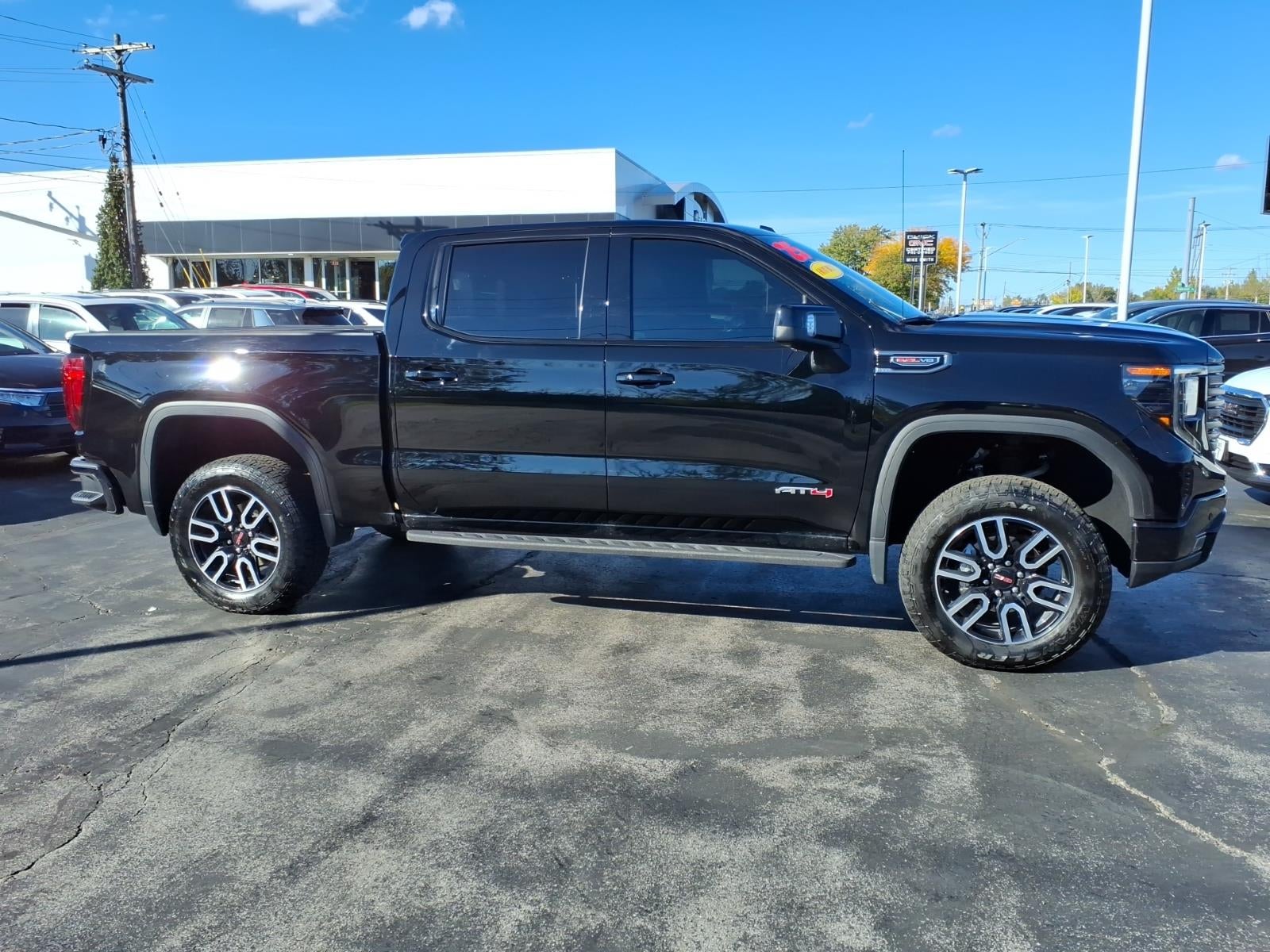 2025 GMC Sierra 1500 AT4