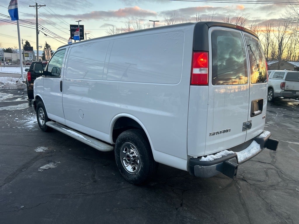 2021 GMC Savana Cargo 2500 Work Van