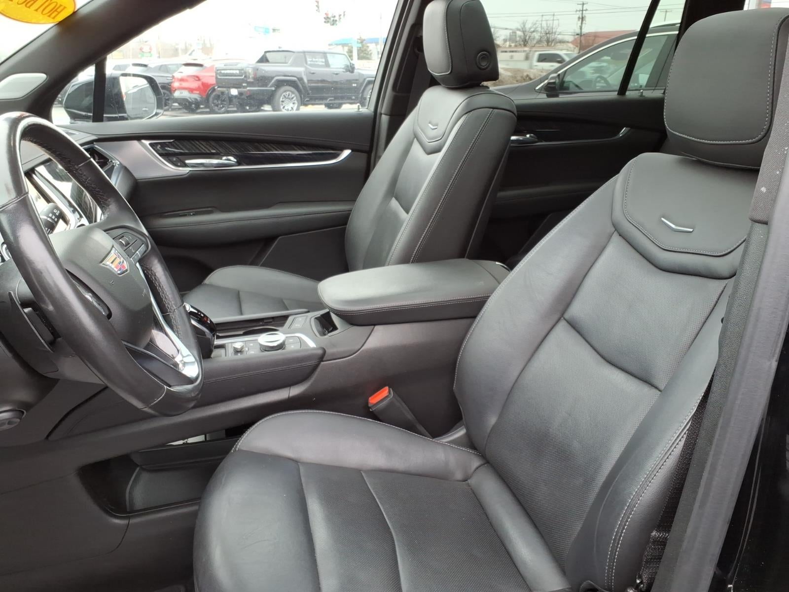 2023 Cadillac XT6 Premium Luxury