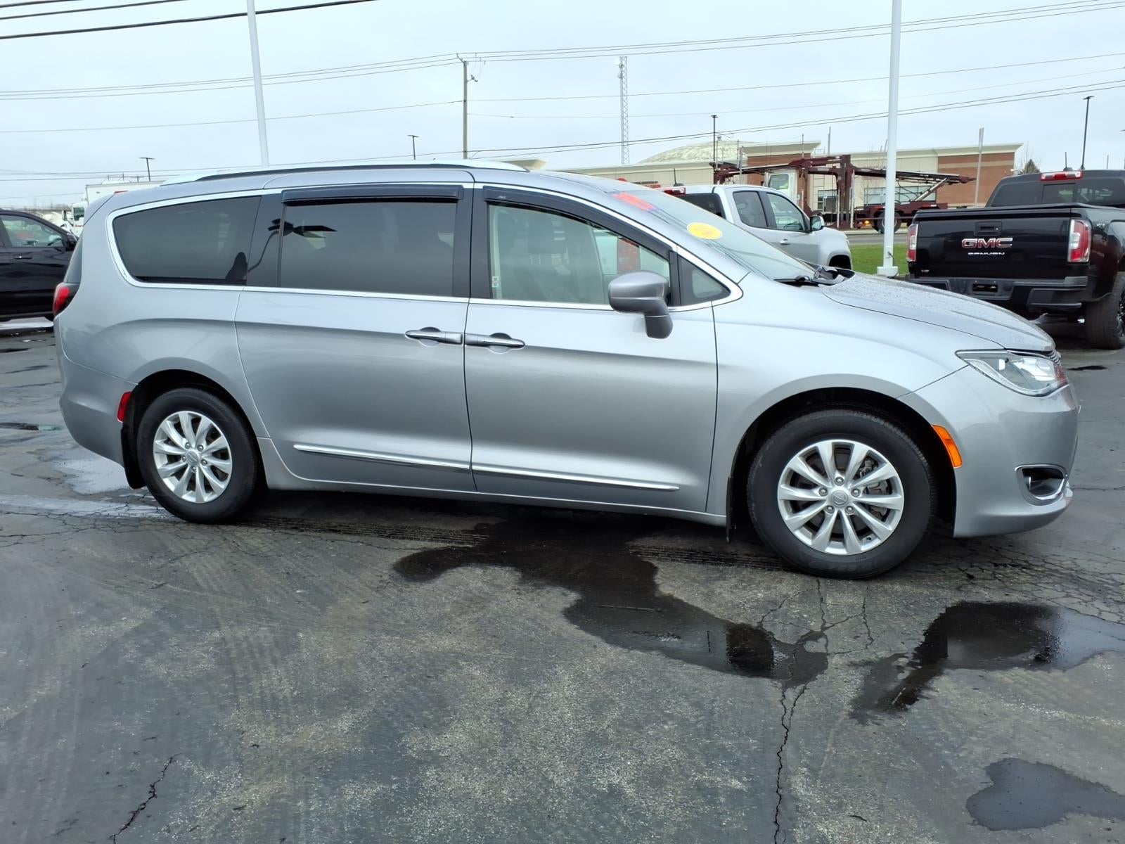 2019 Chrysler Pacifica Touring L