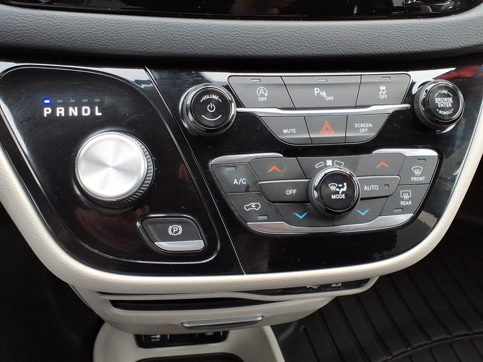 2019 Chrysler Pacifica Touring L