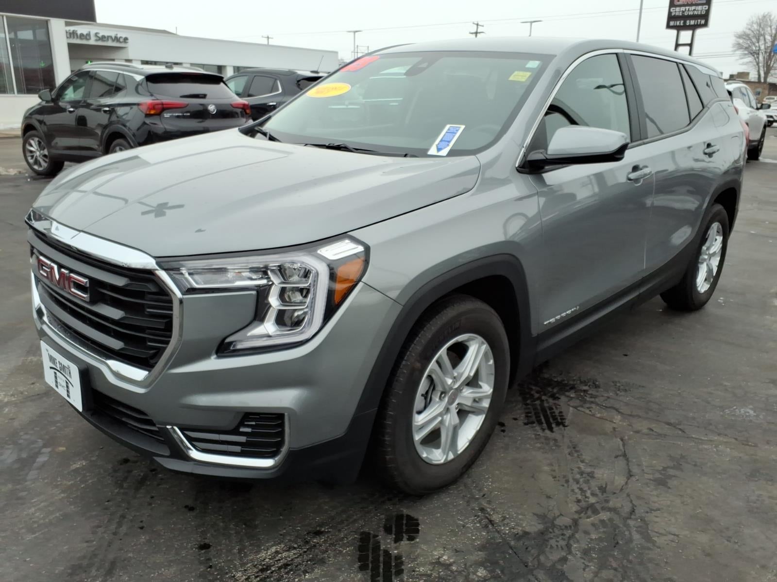 2023 GMC Terrain SLE