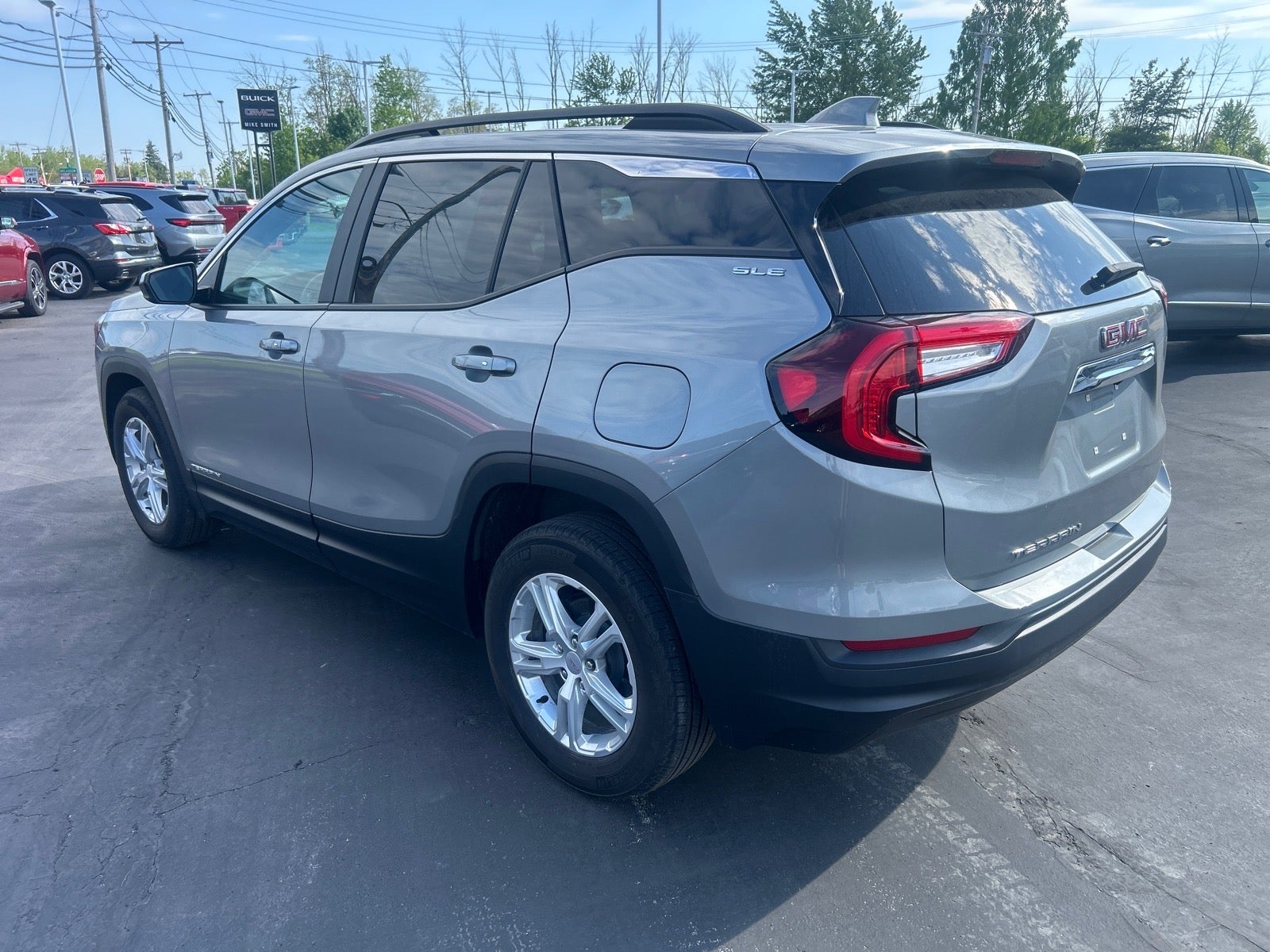 2024 GMC Terrain SLE