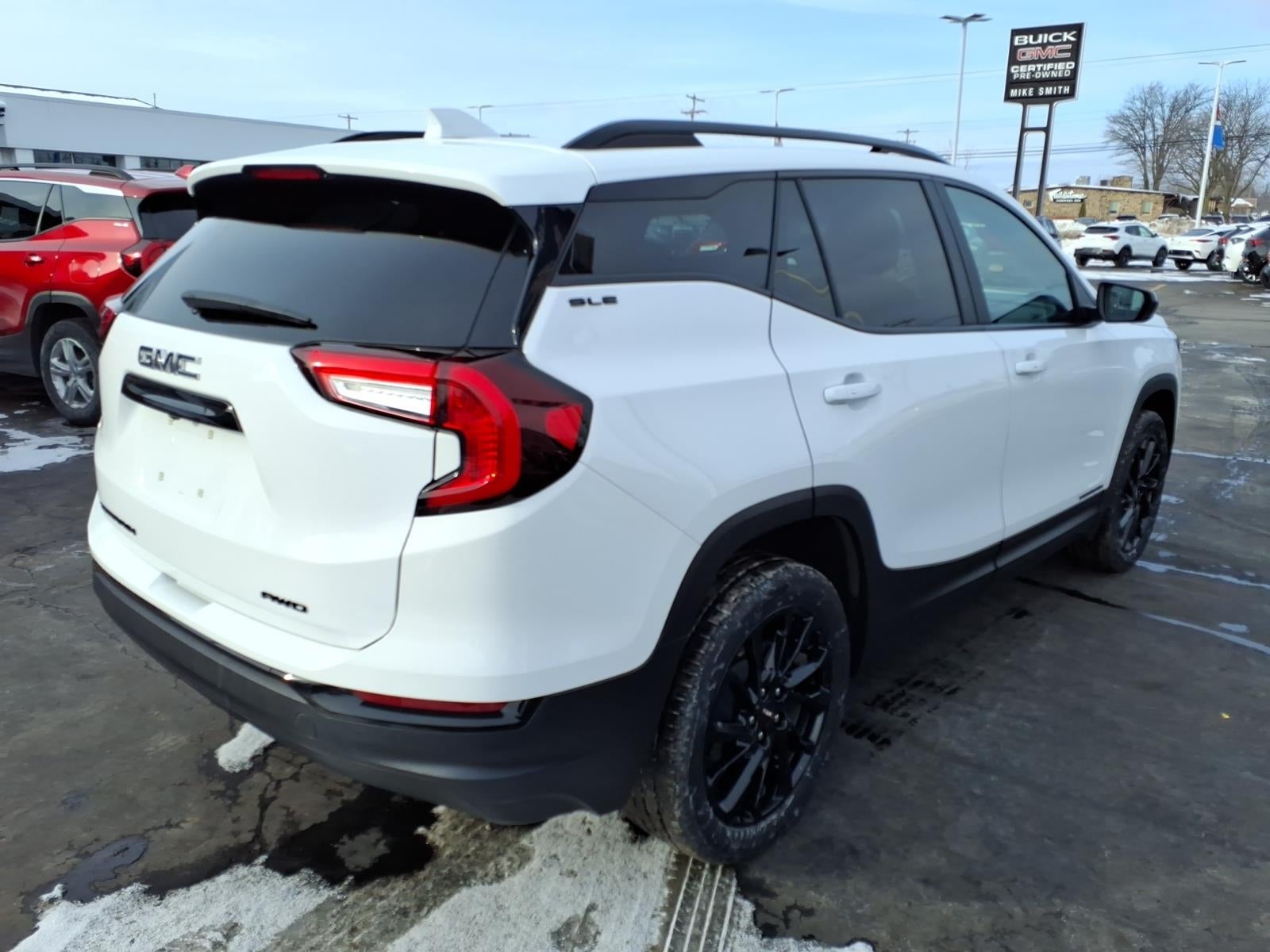 2023 GMC Terrain SLE