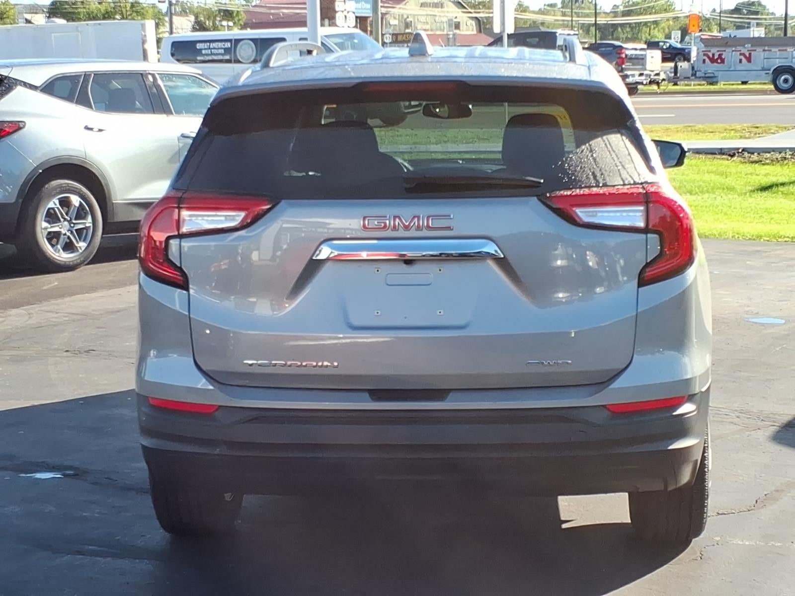 2023 GMC Terrain SLE