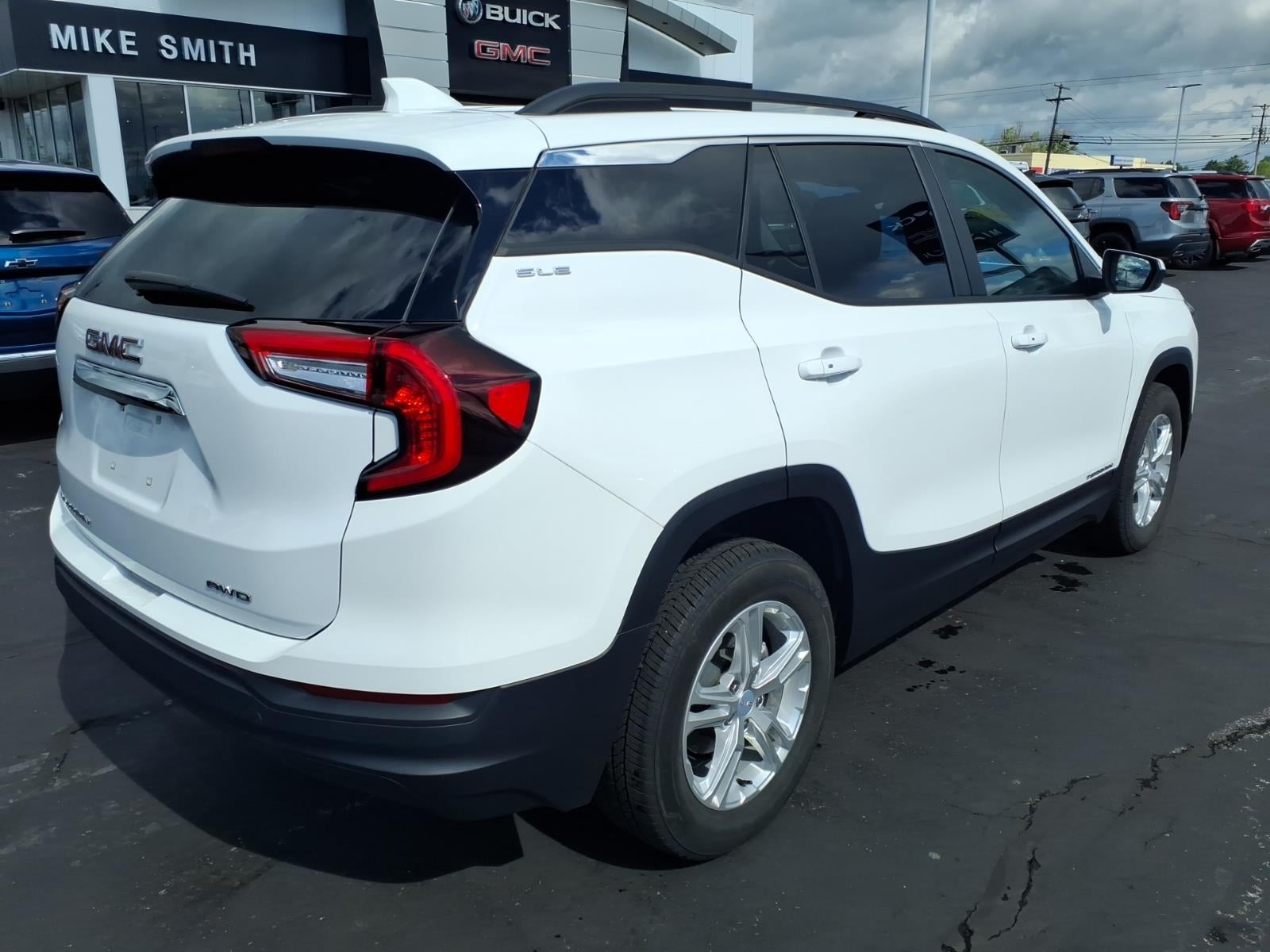 2024 GMC Terrain SLE