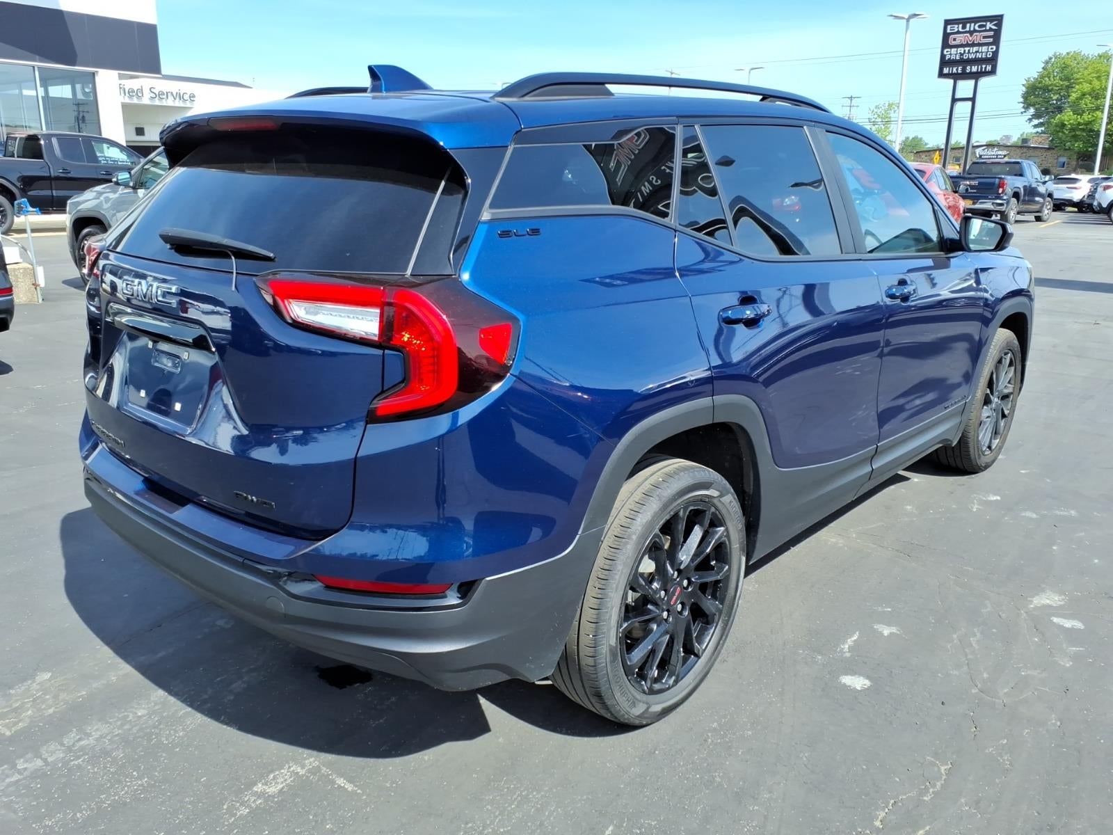 2023 GMC Terrain SLE