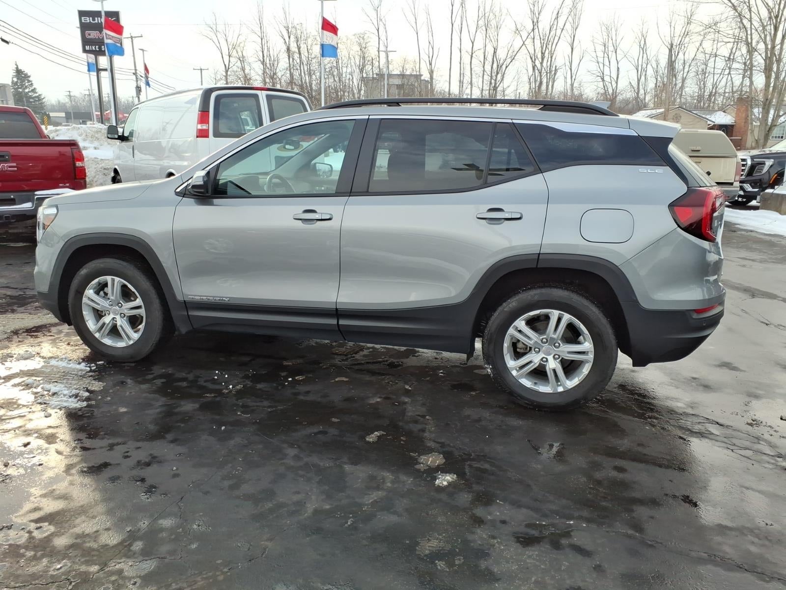 2024 GMC Terrain SLE