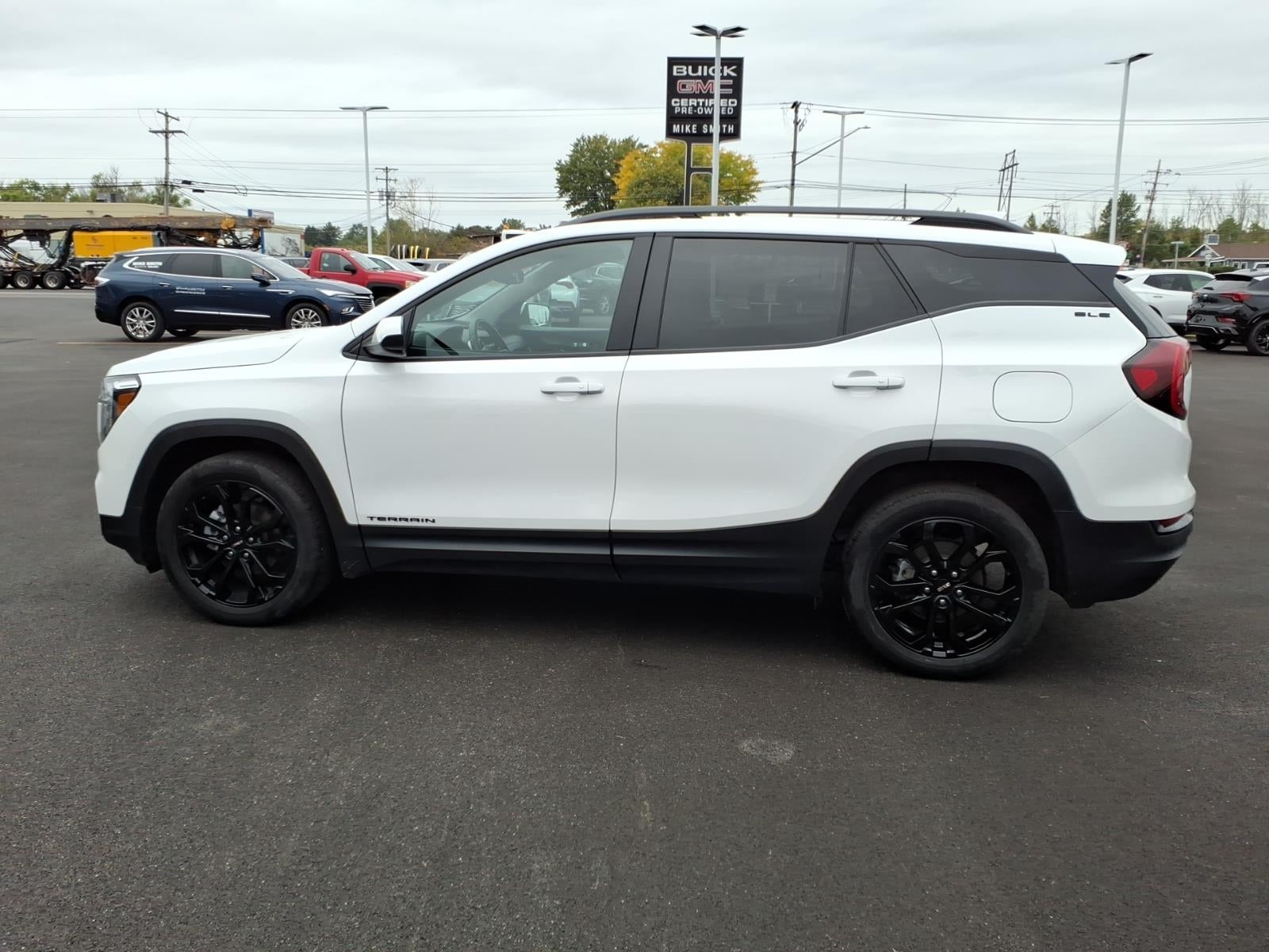 2022 GMC Terrain SLE
