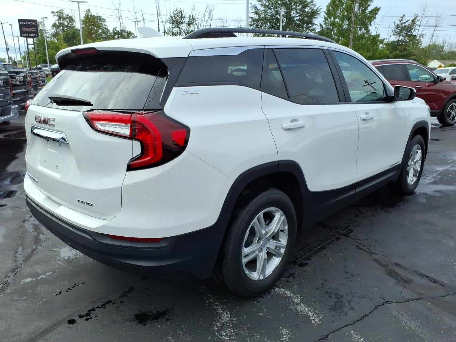 2022 GMC Terrain SLE