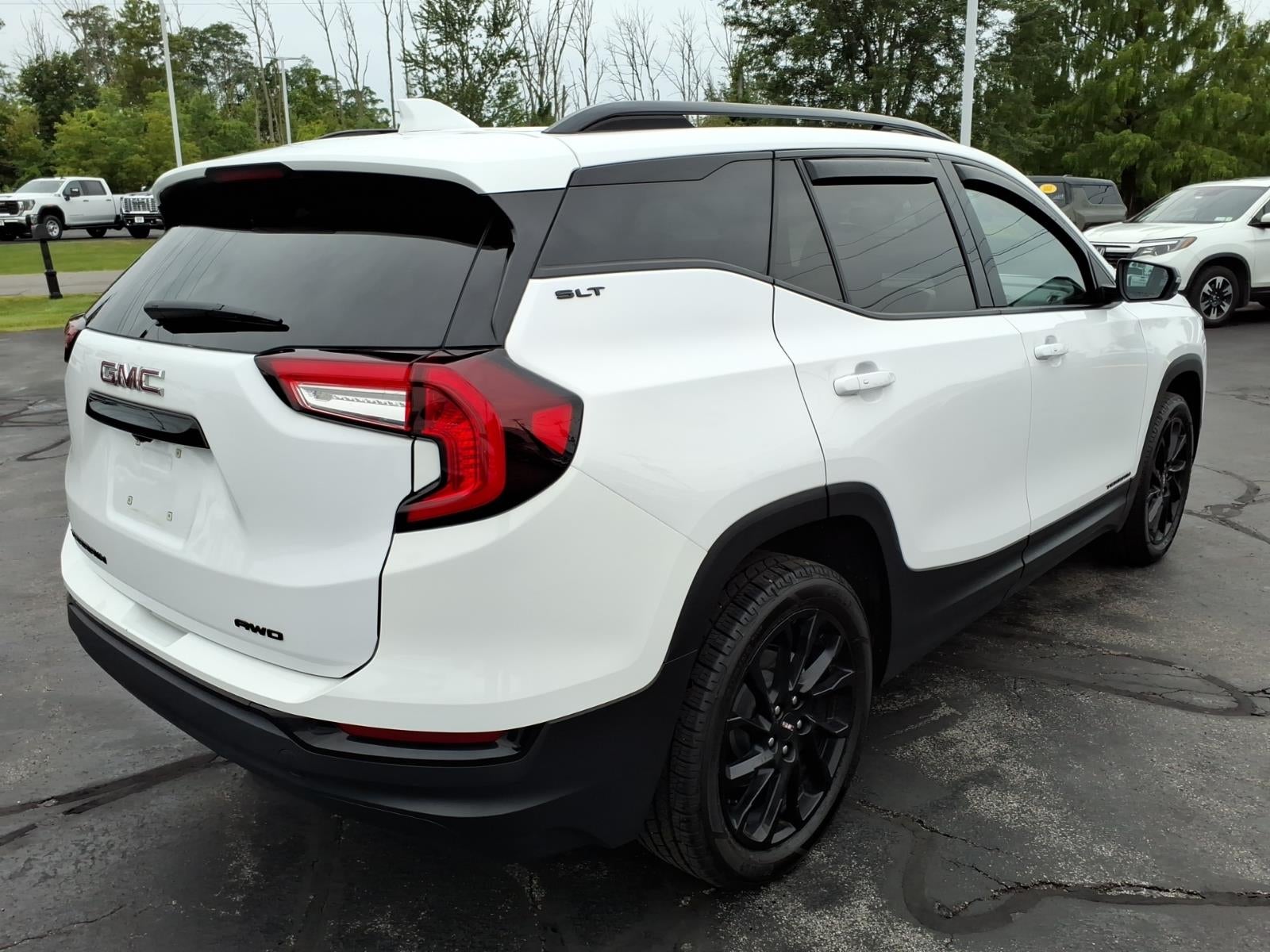 2023 GMC Terrain SLT