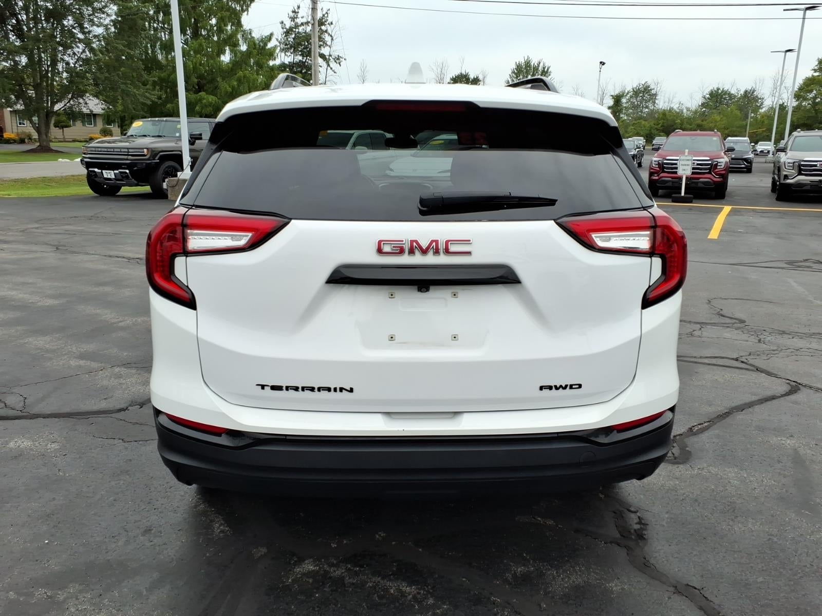 2023 GMC Terrain SLT