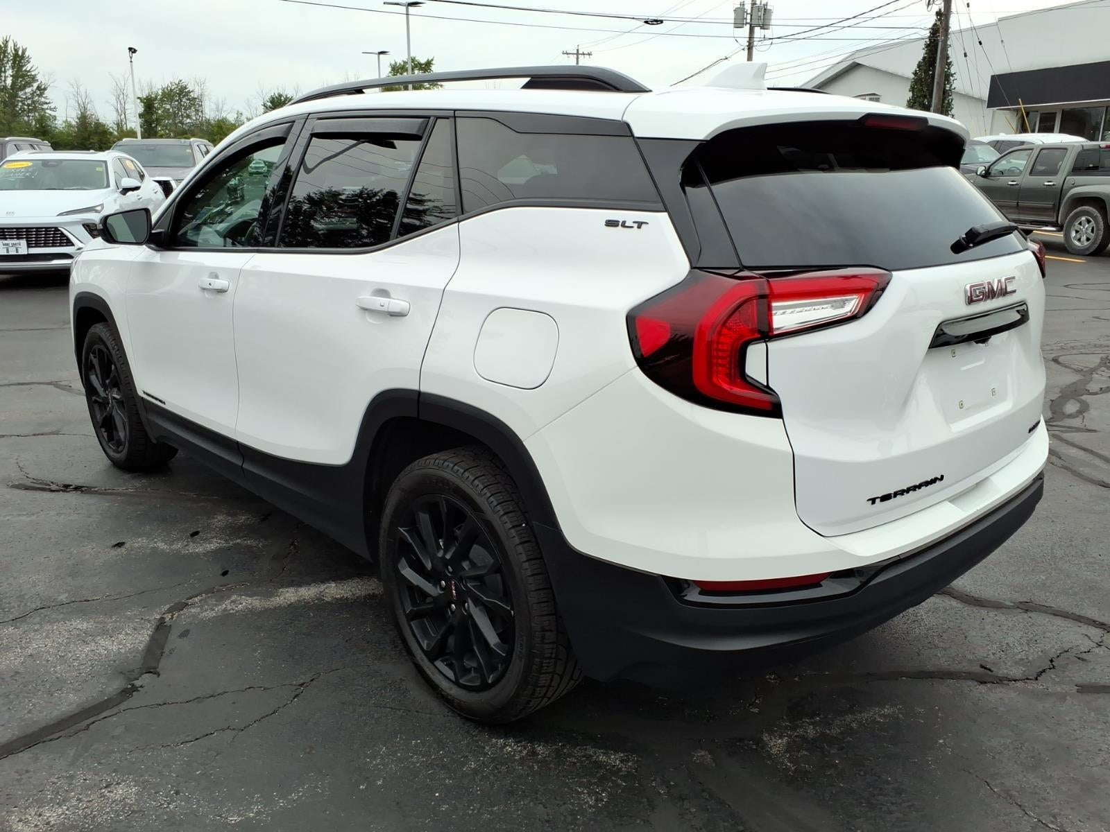 2023 GMC Terrain SLT