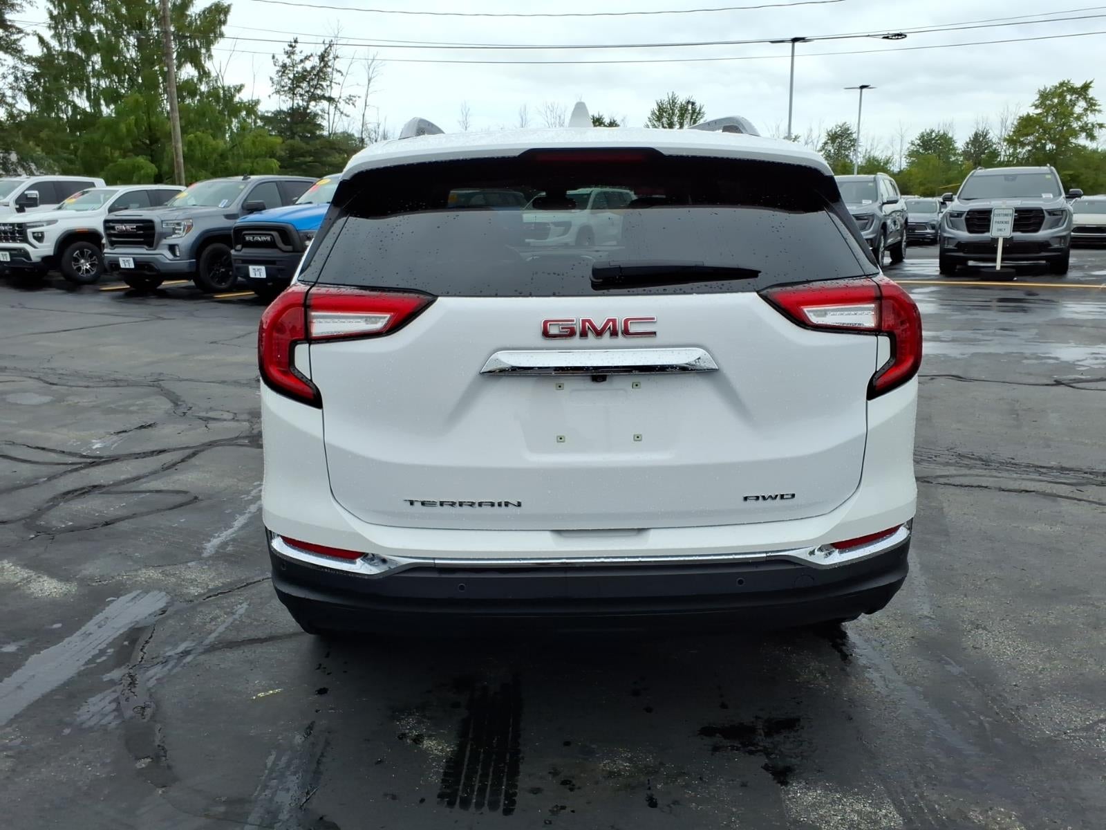 2022 GMC Terrain SLT