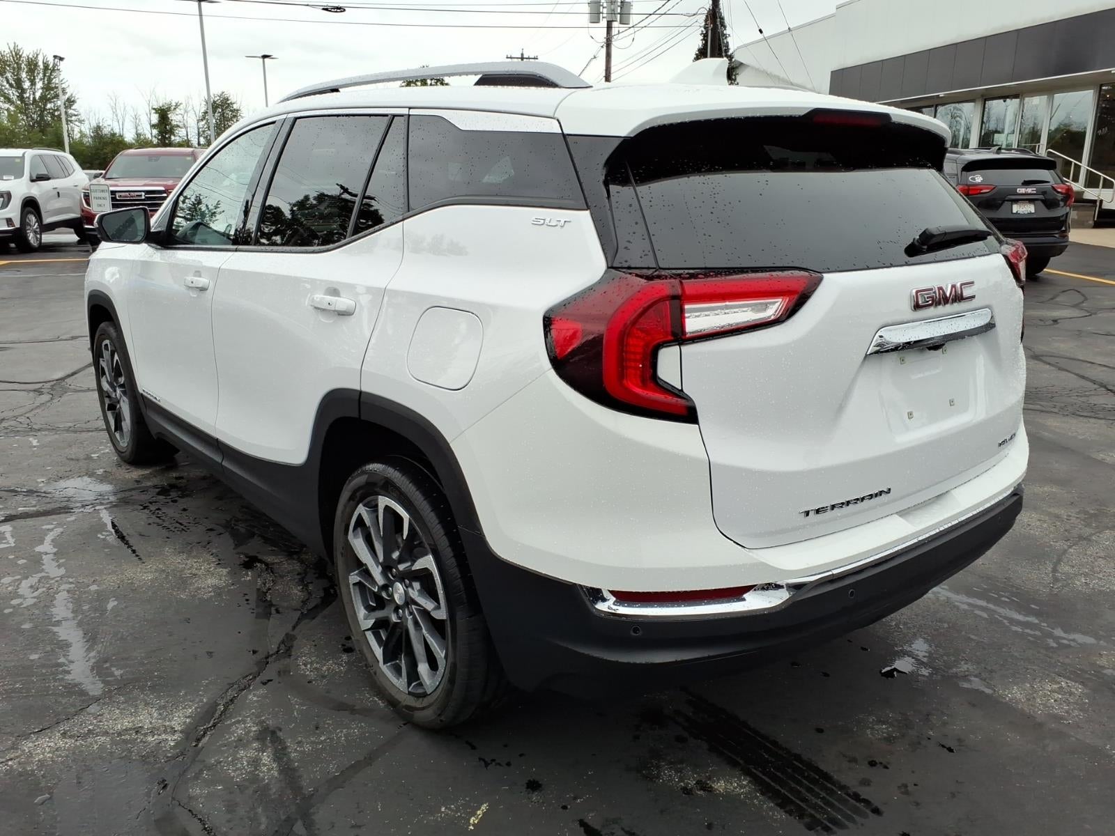 2022 GMC Terrain SLT