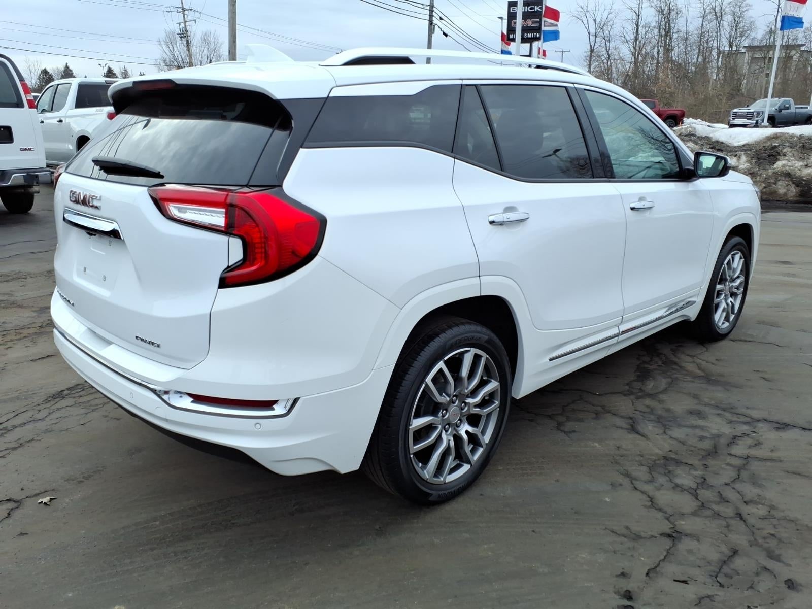 2023 GMC Terrain Denali