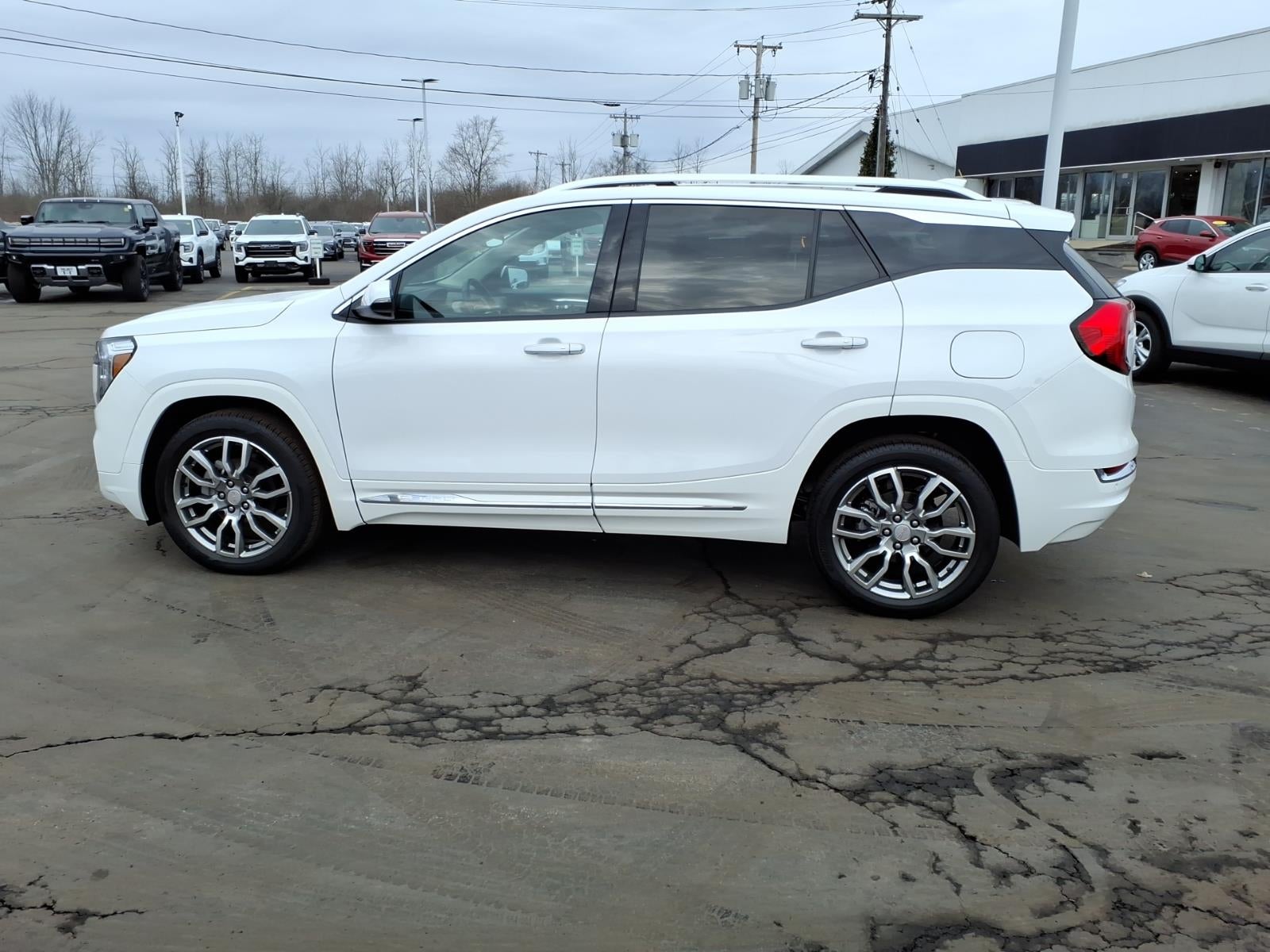 2023 GMC Terrain Denali