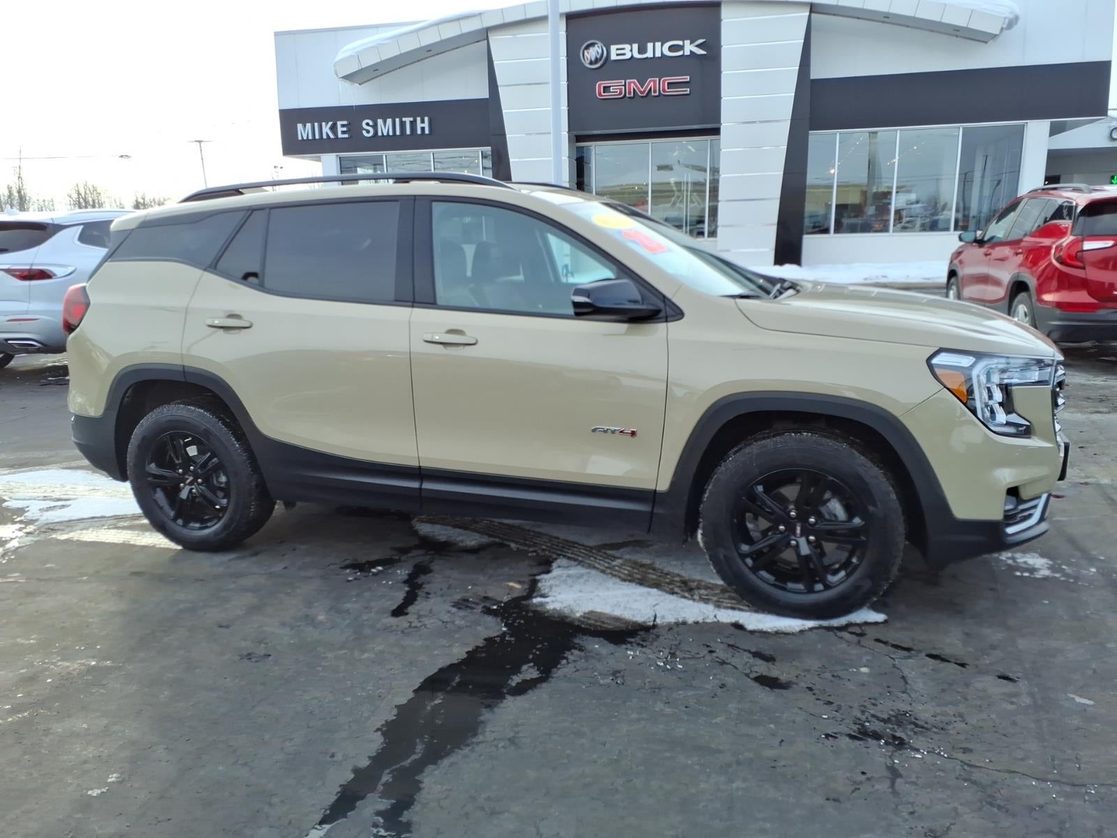 2023 GMC Terrain AT4