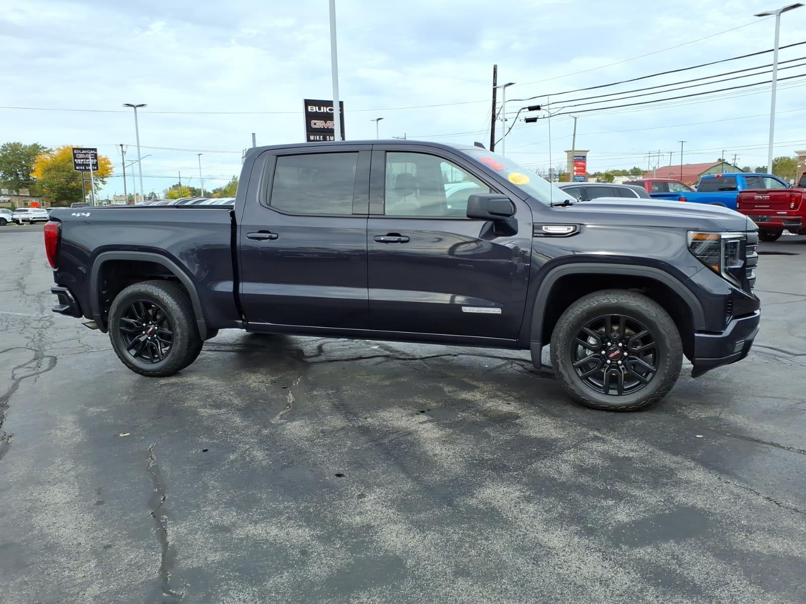 2025 GMC Sierra 1500 Elevation