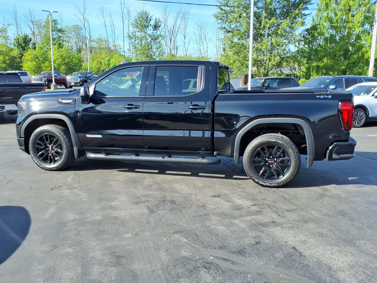 2024 GMC Sierra 1500 Elevation