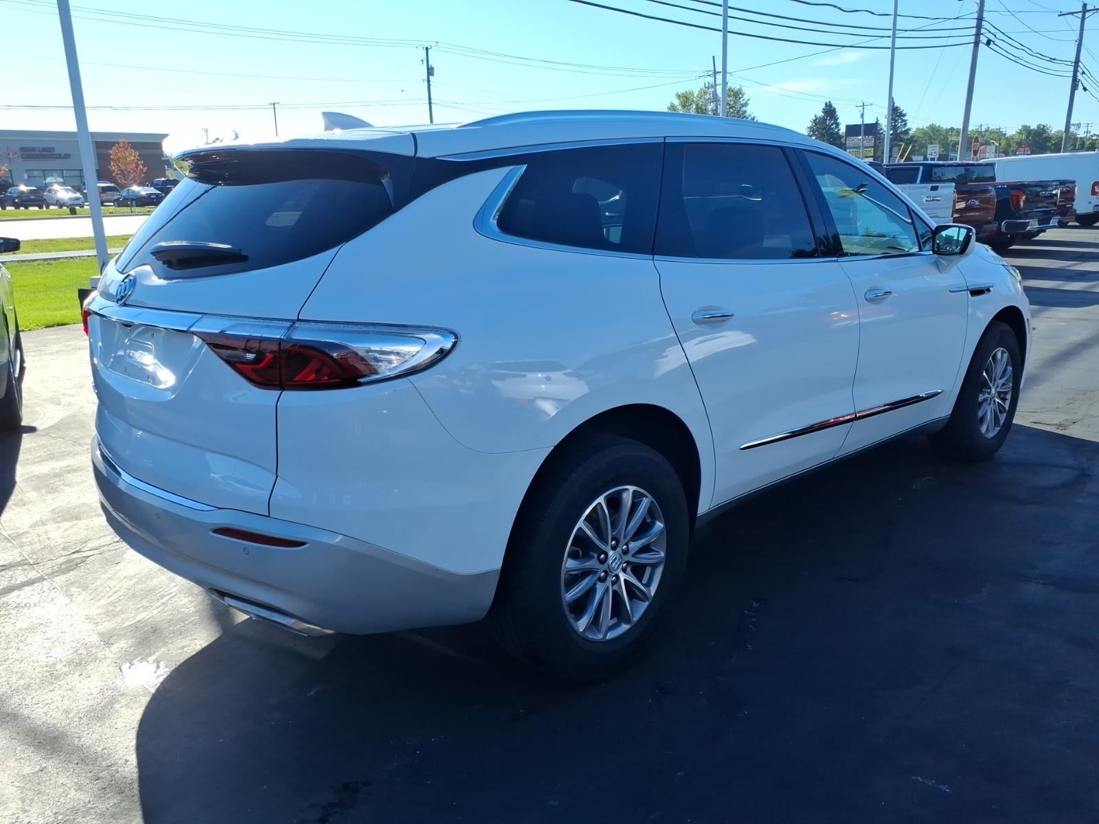 2024 Buick Enclave Essence